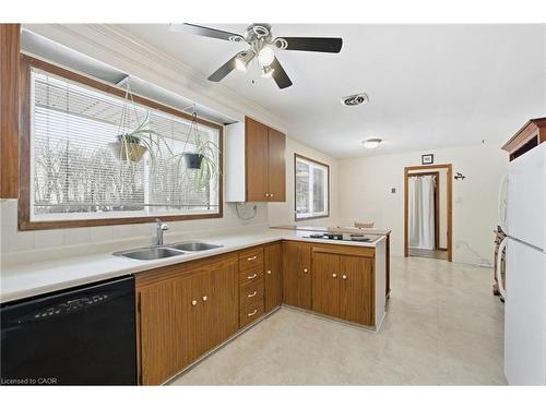 6780 Mcniven Road, Burlington, ON - Indoor Photo Showing Kitchen With Double Sink