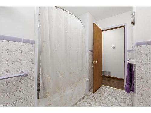 6780 Mcniven Road, Burlington, ON - Indoor