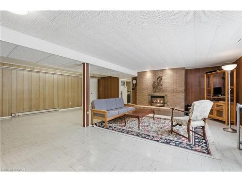 6780 Mcniven Road, Burlington, ON - Indoor