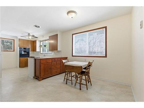 6780 Mcniven Road, Burlington, ON - Indoor