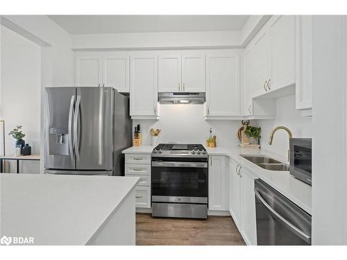 1254 Havelock Gardens, Milton, ON - Indoor Photo Showing Kitchen With Stainless Steel Kitchen With Double Sink With Upgraded Kitchen