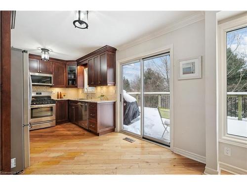 7 Birchway Place, Acton, ON - Indoor Photo Showing Kitchen