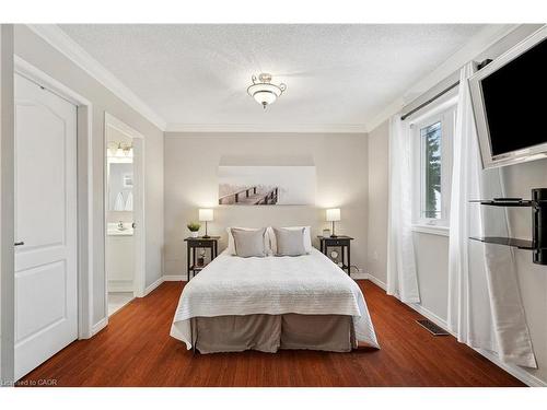 7 Birchway Place, Acton, ON - Indoor Photo Showing Bedroom