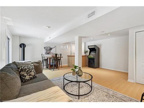 7 Birchway Place, Acton, ON - Indoor Photo Showing Living Room