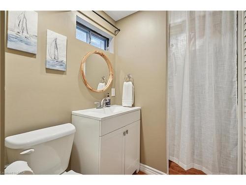 7 Birchway Place, Acton, ON - Indoor Photo Showing Bathroom