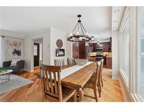 7 Birchway Place, Acton, ON - Indoor Photo Showing Dining Room