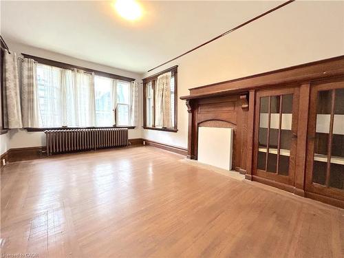 1-24 Burris Street, Hamilton, ON - Indoor Photo Showing Other Room