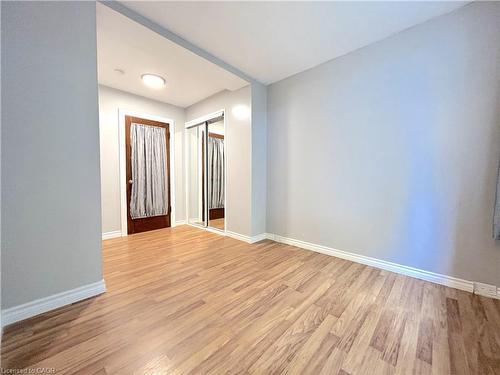 1-24 Burris Street, Hamilton, ON - Indoor Photo Showing Other Room