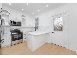 285 Charlton Avenue W Hamilton, ON L8P 2E4