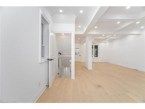 285 Charlton Avenue W, Hamilton, ON - Indoor Photo Showing Other Room