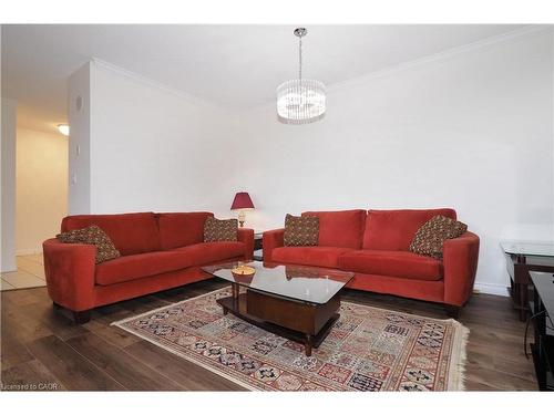 701-255 Keats Way, Waterloo, ON - Indoor Photo Showing Living Room