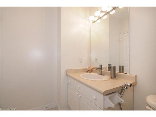 701-255 Keats Way, Waterloo, ON - Indoor Photo Showing Bathroom