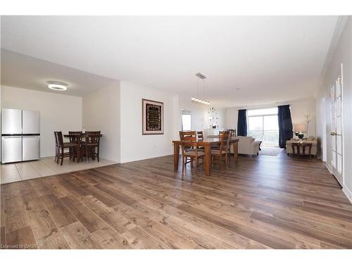 701-255 Keats Way, Waterloo, ON - Indoor