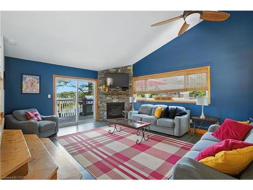 1912 Muskoka Road, Gravenhurst, ON 