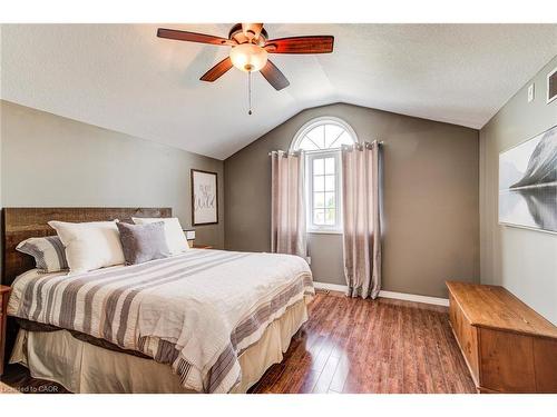 137 Liebler Street, Tavistock, ON - Indoor Photo Showing Bedroom