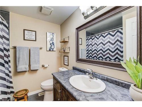 137 Liebler Street, Tavistock, ON - Indoor Photo Showing Bathroom