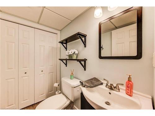 137 Liebler Street, Tavistock, ON - Indoor Photo Showing Bathroom