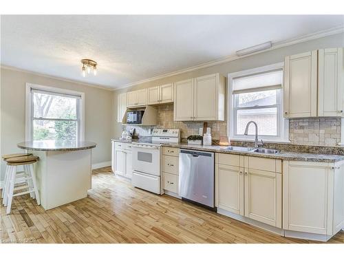 1216 De Quincy Crescent, Burlington, ON - Indoor Photo Showing Kitchen With Double Sink