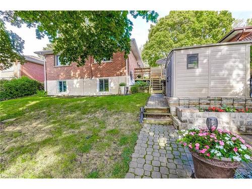 1216 De Quincy Crescent, Burlington, ON - Outdoor