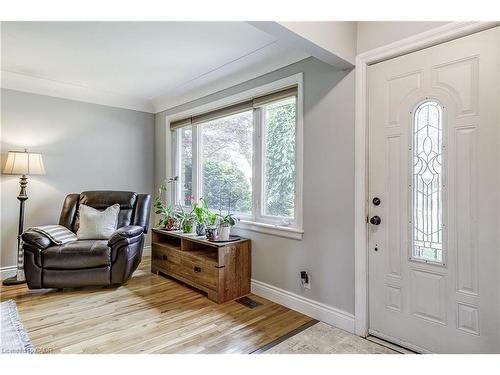 1216 De Quincy Crescent, Burlington, ON - Indoor
