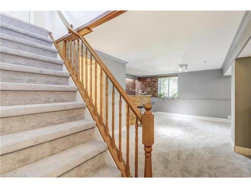 1216 De Quincy Crescent, Burlington, ON - Indoor Photo Showing Other Room