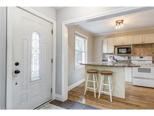 1216 De Quincy Crescent, Burlington, ON - Indoor Photo Showing Kitchen