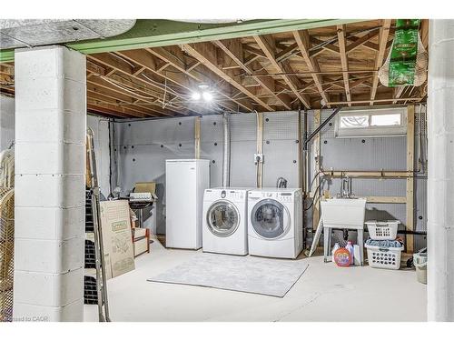 1216 De Quincy Crescent, Burlington, ON - Indoor Photo Showing Laundry Room