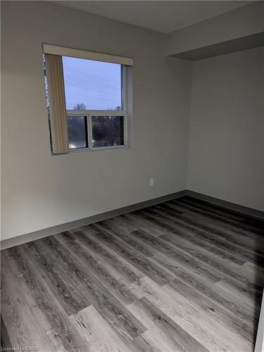 202-736 Old Albert Street, Waterloo, ON - Indoor Photo Showing Other Room