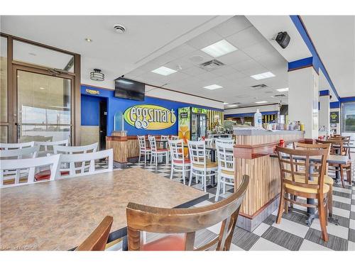 156 Dundas Street E, Paris, ON 