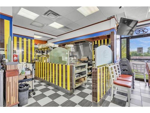 156 Dundas Street E, Paris, ON 