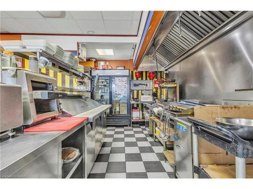 156 Dundas Street E, Paris, ON 