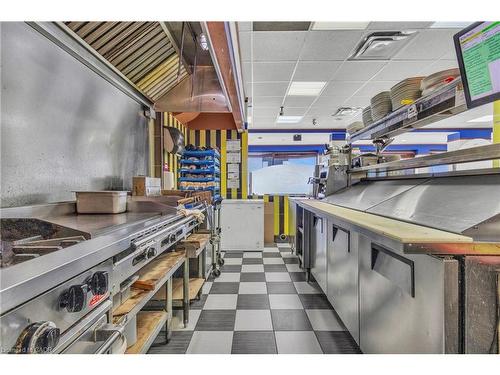 156 Dundas Street E, Paris, ON 