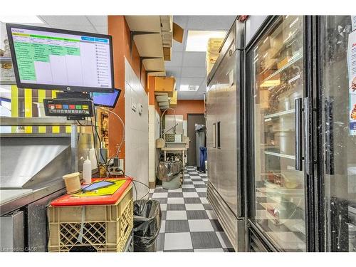 156 Dundas Street E, Paris, ON 