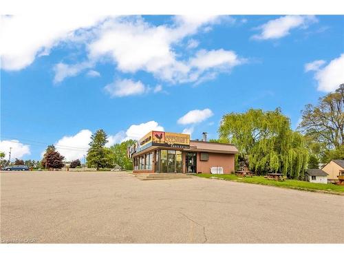 156 Dundas Street E, Paris, ON 