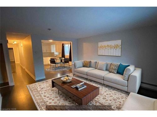 4-10 Main Street, Halton, ON - Indoor Photo Showing Living Room