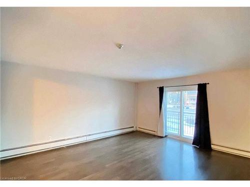 4-10 Main Street, Halton, ON - Indoor Photo Showing Other Room