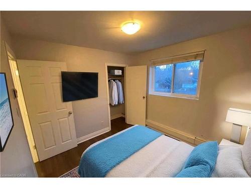 4-10 Main Street, Halton, ON - Indoor Photo Showing Bedroom