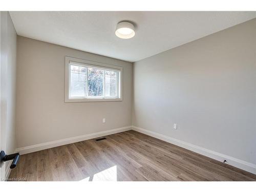 14 Olivia Place, Ancaster, ON - Indoor Photo Showing Other Room