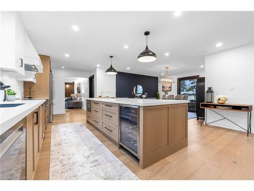 4344 No 1 Side Road, Burlington, ON - Indoor Photo Showing Kitchen With Upgraded Kitchen