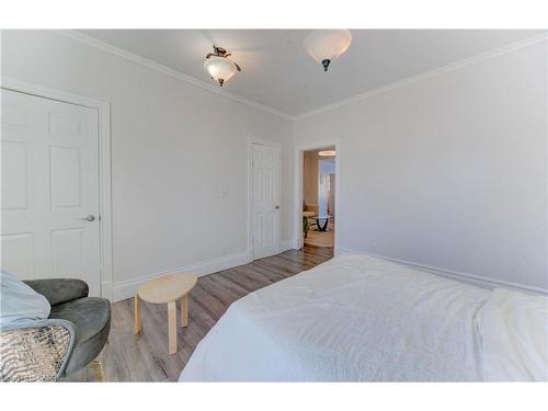 88 Wellington Street N, Kitchener, ON - Indoor Photo Showing Bedroom