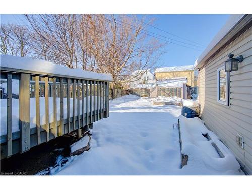 88 Wellington Street N, Kitchener, ON - Outdoor