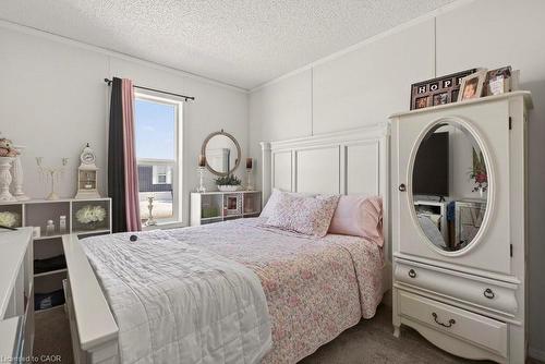 29 Hickory Hollow, Nanticoke, ON - Indoor Photo Showing Bedroom