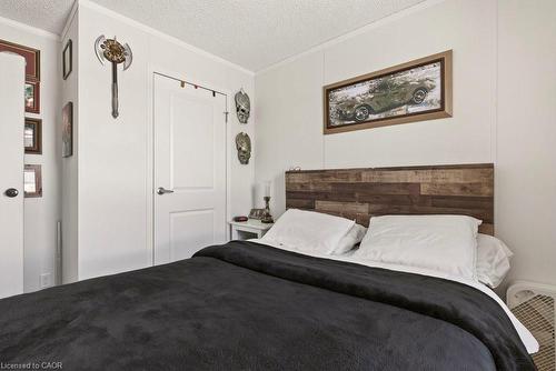 29 Hickory Hollow, Nanticoke, ON - Indoor Photo Showing Bedroom