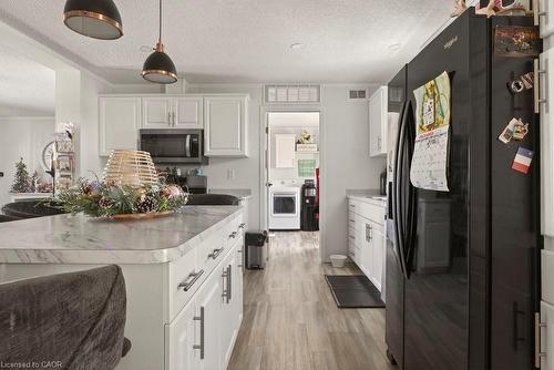 29 Hickory Hollow, Nanticoke, ON - Indoor Photo Showing Kitchen With Upgraded Kitchen