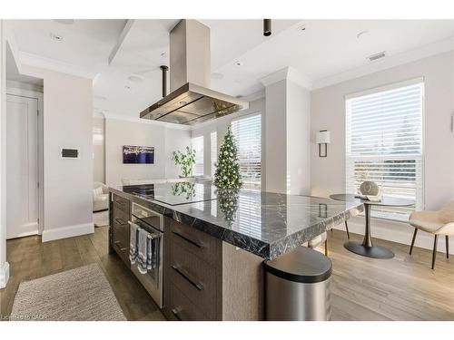 Th10-155 Caroline Street S, Waterloo, ON - Indoor