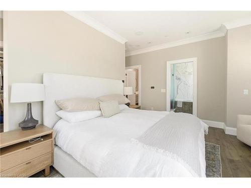 Th10-155 Caroline Street S, Waterloo, ON - Indoor Photo Showing Bedroom