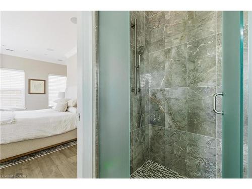 Th10-155 Caroline Street S, Waterloo, ON - Indoor Photo Showing Bathroom