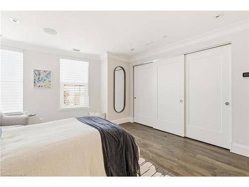 Th10-155 Caroline Street S, Waterloo, ON - Indoor Photo Showing Bedroom
