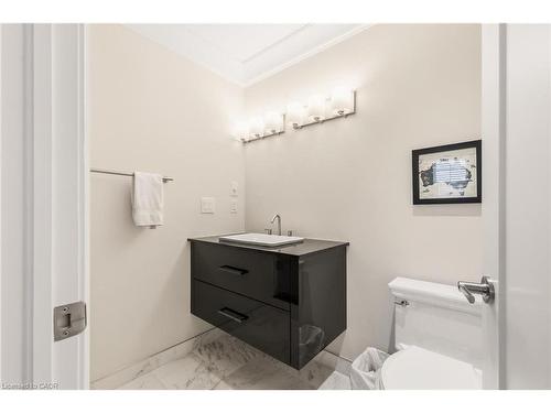 Th10-155 Caroline Street S, Waterloo, ON - Indoor Photo Showing Bathroom