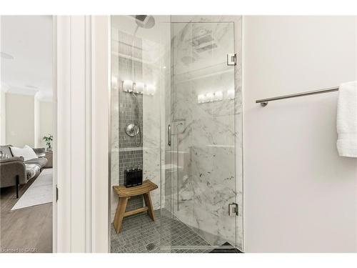 Th10-155 Caroline Street S, Waterloo, ON - Indoor Photo Showing Bathroom